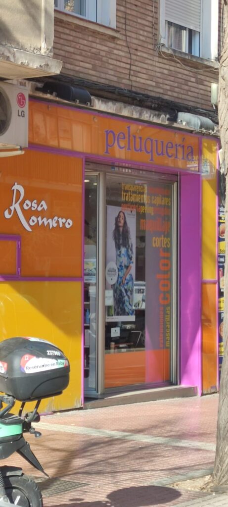 IMG-20230207-WA0001 Fachada de la peluquería rosa romero